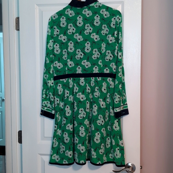 Draper James Black and Green Floral Dress. Excellent Condition. - Picture 2 of 5